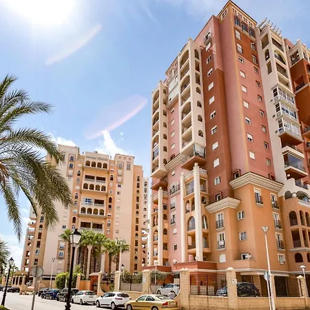 De Don Huberto, Locos Appartement *