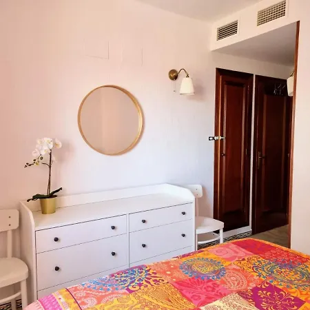 De Don Huberto, Locos Appartement