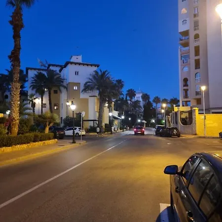 De Don Huberto, Locos