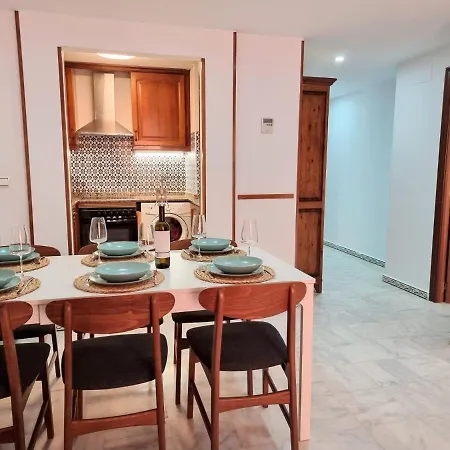 De Don Huberto, Locos Appartement *