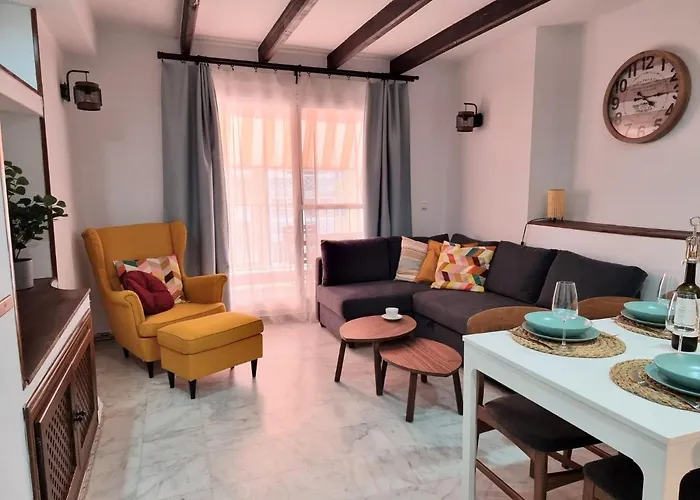 Appartement De Don Huberto, Locos