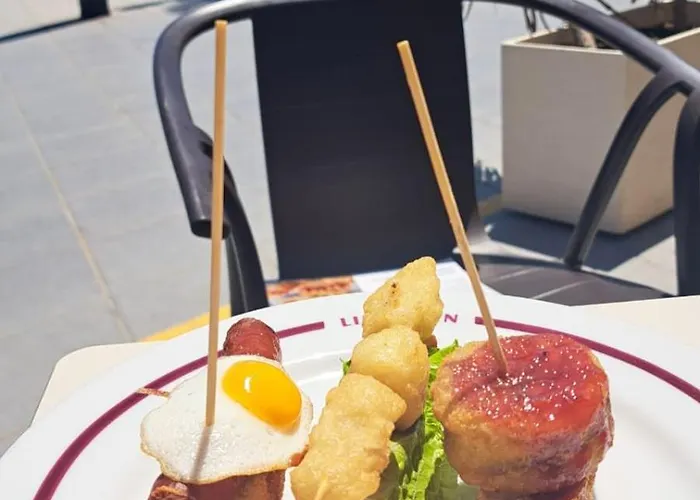 De Don Huberto, Locos Appartement