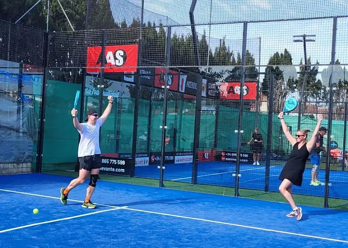 De Don Huberto, Locos